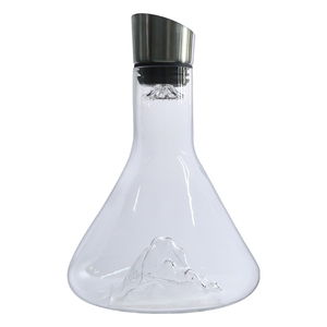 <span class=keywords><strong>Carafe</strong></span> <span class=keywords><strong>à</strong></span> <span class=keywords><strong>vin</strong></span> conique <span class=keywords><strong>avec</strong></span> sculpture de montagne, anti-éclaboussures, aérateur intégré, fournie directement par l'usine - Product Image 3