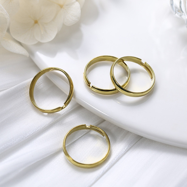 Wholesale Copper Gold Color Adjustable Ring Base Open Ring Blank Cabochon Setting for DIY Jewelry Making Findings
