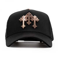 Tersedia 100% Baru Kualitas Asli Katun Bordir 3D Logo 5 Panel Topi Trucker Berhias Rhinestone Gorra Del Mago Barbas Hats Ct