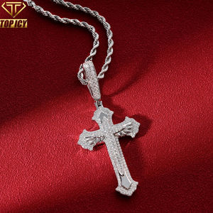 Nuovo Arrivo 2026: Ciondolo Croce Gotica Decorata con <span class=keywords><strong>Ali</strong></span> in <span class=keywords><strong>Argento</strong></span> Sterling 925 per Uomo, Lussuoso Moissanite VVS1 <span class=keywords><strong>D</strong></span> che Supera il Test del Diamante - Product Image 1