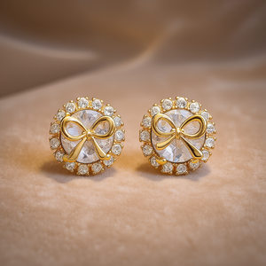 Orecchini a perno E3682 con cristalli dorati, design a fiocco, da donna, per tutti i giorni, in lega di zinco con incastonatura a castone, gioielli graziosi - Product Image 2