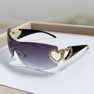 Connected Double Love <span class=keywords><strong>Lunettes</strong></span> de <span class=keywords><strong>soleil</strong></span> sans cadre en métal doré <span class=keywords><strong>Lunettes</strong></span> de style Y2K pour femmes hommes UV400 <span class=keywords><strong>Lunettes</strong></span> de <span class=keywords><strong>soleil</strong></span> sans cadre à la mode - Product Image 4