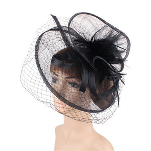 Chapeaux de fascinateur pour <span class=keywords><strong>femme</strong></span> Sinamay kentucky derby avec pince à cheveux fascinateur d'église avec voile et plume de filet de cage à oiseaux - Product Image 3