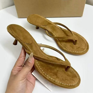 Sandales et Tongs Femme à Talon Bas, Confortables et Polyvalentes pour l'Extérieur - Product Image 3