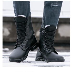 รองเท้าบูทหุ้มข้อสูง กันน้ำ ระบายอากาศ พื้นยางกันลื่น รองเท้าทำงานผู้ชาย น้ำหนักเบา ส้นเตี้ย หนังเย็บต่อกัน - Product Image 1