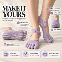 Chaussettes antidérapantes à cinq doigts pour femmes en coton peigné avec sangle croisée, coupe basse, logo personnalisé, vente en gros OEM ODM pour Pilates, Yoga, Barre