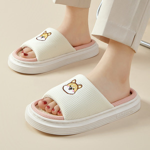 Nouveau design de pantoufles en peluche pour <span class=keywords><strong>chien</strong></span> animaux de dessin animé pantoufles d'automne hiver d'intérieur pour la maison et l'extérieur pour femmes et hommes - Product Image 4