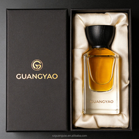 Vente en gros de flacons de parfum vides en verre de luxe de forme unique avec logo personnalisé, 30 ml et 50 ml, avec boîte d'emballage