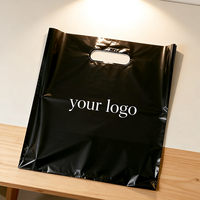 Sacs shopping en PEHD dépoli avec logo personnalisé, durables et réutilisables, poignées découpées pour l'emballage de chaussures et de vêtements
