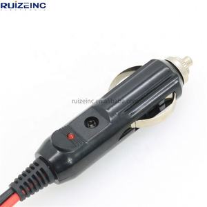 Allume-cigare de voiture avec prise 5.5 2 Bouchon d'éclairage de ceinture automobile Noir et rouge Fil bicolore - Product Image 3