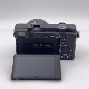 Cámara <span class=keywords><strong>Sony</strong></span> A6400 Usada con Lente 16-50, Cámara sin Espejo con Pantalla Táctil, Cámara APS-C en Excelente Estado en Venta - Product Image 5