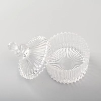 Bouteille en verre d'aromathérapie vide de 75ml en relief spécial au design unique Bouteille en verre transparent pour bougie parfumée Bouteille en verre pour chandelier