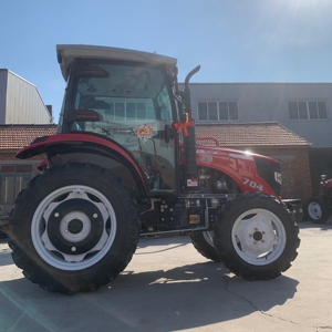 Tracteur agricole Hongyang 704 70HP 4x4 rouge avec cabine, transmission par engrenages, haute productivité - Product Image 4