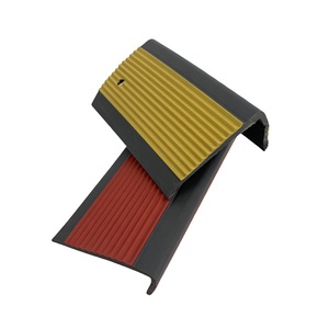 Profilé antidérapant <span class=keywords><strong>Unitech</strong></span> en PVC souple 50 mm x 50 m pour escaliers intérieurs/extérieurs – Design moderne et flexible, installation facile, garantie 2 ans, 25 mm - Product Image 4