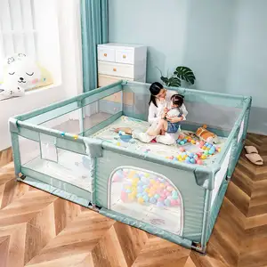 Fabriek Directe Hot Sale Baby Cribs Multifunctionele Unieke Box Opvouwbare Draagbare Baby Box
