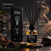 Diffuseur de parfum d'ambiance de luxe en verre rond de 130 ml avec bâtonnets en rotin, coffret cadeau pour chambre à coucher