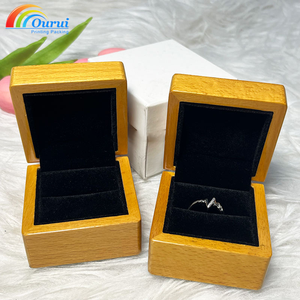 Caja de Anillo de Madera de Lujo Personalizada Directo de Fábrica para Mujer, Caja de Regalo de Anillo de Madera Personalizada con Forro de Terciopelo, Caja de Madera para Anillo de Compromiso - Product Image 4