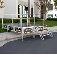 Scène extérieure mobile de luxe antidérapante pour événements, podium facile à installer, équipement d'éclairage pour concerts et mariages, scène extérieure en aluminium
