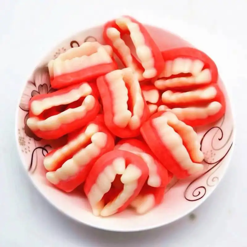 New style tooth shaped gummy candies sweet fruit jelly toy candy for Europe market