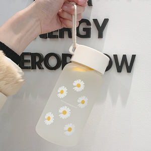 Bouteille d'eau en verre écologique sans BPA créative <span class=keywords><strong>marguerite</strong></span> givrée tasse transparente portable avec couvercle <span class=keywords><strong>gourde</strong></span> d'eau - Product Image 2
