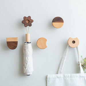 Crochets à vêtements en bois décoratifs pour la maison, porte-manteau simple, porte-serviettes, porte-chapeau, support mural en bois massif, style nordique - Product Image 4