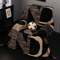 Plaid en chenille jacquard à pompons, motif géométrique moderne, universel quatre saisons, housse de canapé monobloc pour la maison et l'hôtel, personnalisable