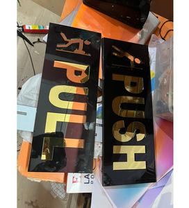 Placas de nombre de oficina personalizadas con grabado profesional Elija su fuente de texto y acabado perfecto para uso en el lugar de trabajo - Product Image 4