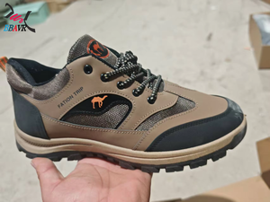 Zapatillas Deportivas Unisex de Malla, Calzado Casual con Parte Superior de PU, Entresuela y Suela de PVC, Venta al Por Mayor en Fujian - Product Image 4