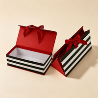 Boîtes alimentaires personnalisées imprimées, boîtes à gâteaux de mariage jetables, boîtes alimentaires en forme de pyramide, boîtes à bonbons, emballages