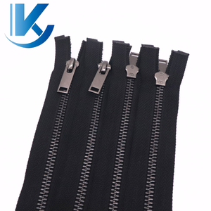 Vente en gros 5 # <span class=keywords><strong>fermeture</strong></span> <span class=keywords><strong>à</strong></span> glissière en métal de couleur personnalisée multicolore avec dents en laiton jaune et clips en métal doré chaîne <span class=keywords><strong>à</strong></span> fermoir de type fermé - Product Image 6