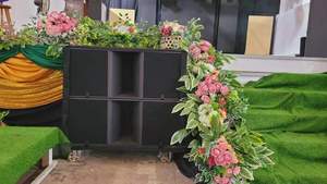 Hoparlörler için çift bileşenli poliüre pardösü korozyon önleyici aşınmaya dayanıklı ses ekipmanı için sprey sert tekne boyası - Product Image 4