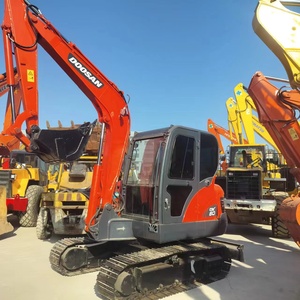 Excavatrice sur chenilles Doosan DX60 d'occasion, modèle 2020, 6 tonnes, mini hydraulique avec moteur et réducteur, bon état, à vendre - Product Image 3