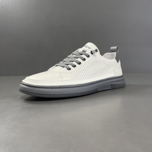 Chaussures plates décontractées tendance pour hommes de luxe, style designer, à semelle en caoutchouc, à enfiler, avec doublure en maille, toutes saisons - Product Image 5