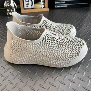 IFUN Factory Direct 3D Printed Sneakers Ultra respirant et doux pour un confort maximal Vêtements décontractés athlétiques à la mode soutenus par PLA - Product Image 1