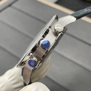 Montre chronographe classique à la mode et luxueuse pour hommes avec double cadran en acier inoxydable de haute qualité et mouvement en titane - Product Image 6