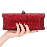 Pochette de soirée rouge unie entièrement ornée de strass pour femme, sac à main scintillant avec fermoir en cristal, idéal pour mariage, fête, bal de promo, cocktail