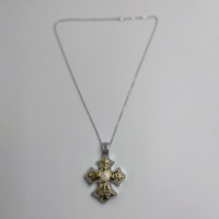 Nouvelle croix collier pendentif exquis en laiton pendentif séparation des couleurs traitement de galvanoplastie pour bijoux colliers