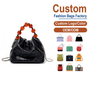 Sacs à main de luxe vintage imperméables en cuir de créateur, sacs bandoulière noirs en cuir véritable froissé pour femme avec poignée en perles ambrées, collection été - Product Image 1