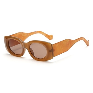 Gafas de Sol Cuadradas Retro de Moda con Protección UV400, Unisex, Estilo Urbano, Combinación de Colores de Alta Gama para Exteriores - Product Image 2