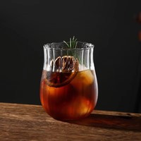 Vaso de Vidrio para Bebidas Frías, Hecho a Mano, de Borosilicato Resistente al Calor, Diseño Irregular y Moderno con Rayas