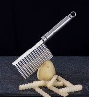 Alat Pemotong Salad Manual yang Ditingkatkan dengan Gergaji Bergigi Stainless Steel PP yang Praktis untuk Dapur, Mudah Membuat Kentang Goreng dan Sayuran