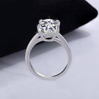 Bague de Fiançailles Classique en Argent S925 Plaqué Or 18K avec Moissanite Taillée Baguette Conique pour Femme – Vente Chaude en Gros