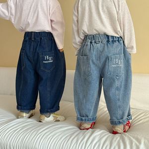 <span class=keywords><strong>Jeans</strong></span> Casual da Bambino con Stampa e Tasca Posteriore, Moda Autunno 2026, Vendita all'Ingrosso - Product Image 2