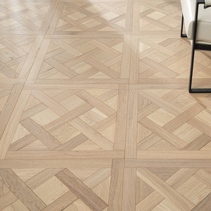 Parquet Versailles multicouche en chêne laqué blanc laiteux, qualité AB, installation facile, système T&G, 14mm, 15mm, 18mm, pour bureaux et bâtiments commerciaux - Product Image 1