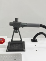 Mini machine de marquage laser à fibre portative de bureau