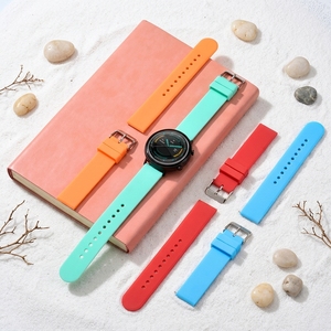 Cinturino per orologio in TPU con estremità curva in gomma siliconica compatibile con <span class=keywords><strong>Huawei</strong></span> <span class=keywords><strong>Band</strong></span> 6/Pro, cinturino sportivo di ricambio leggero e resistente al sudore - Product Image 1