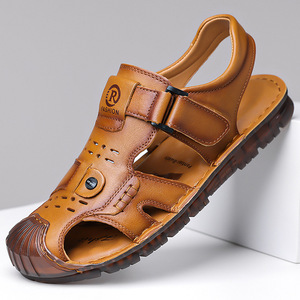 Sandalias de Cuero para Hombre, Punta Cerrada, Planas, Transpirables, Suela de Goma, Casuales, Hechas en Vietnam - Product Image 1