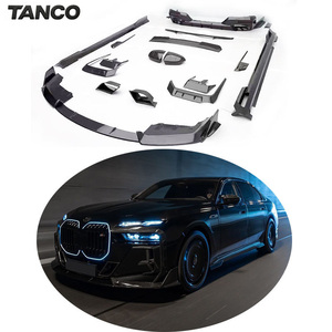 Kit carrosserie complet en fibre de carbone pour <span class=keywords><strong>BMW</strong></span> Série 7 <span class=keywords><strong>G70</strong></span> I7 735Li <span class=keywords><strong>740i</strong></span> 760i M Sport : Lame avant, jupes latérales, diffuseur arrière, amélioration aérodynamique - Product Image 1