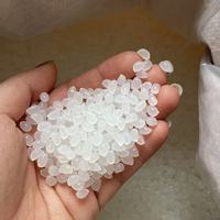 Excellentes granules de colle thermofusible pour la reliure latérale des livres, compatibles avec les machines à coller à chaud.