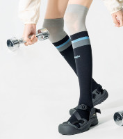 Chaussettes de compression montantes colorées, respirantes et tendance, nouveau style sportif, pour la course à pied, vente en gros